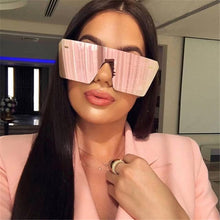 Charger l&#39;image dans la galerie, Oversized Square Sunglasses Women 2019 Luxury Brand Fashion Flat Top Red Black Clear